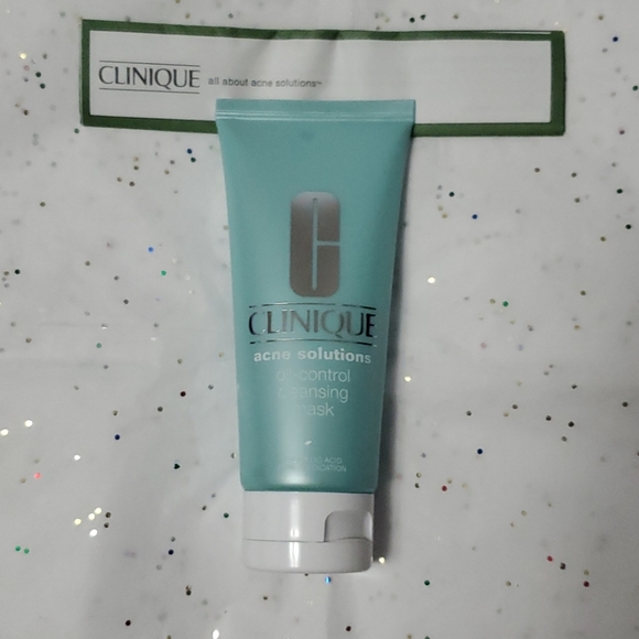 Clinique Acne Oil-Control Cleansing Mask - Picture 3 of 4